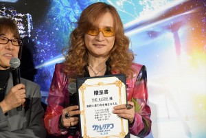 『ヴァレリアン 千の惑星の救世主』ジャパンプレミアに登場した高見沢俊彦