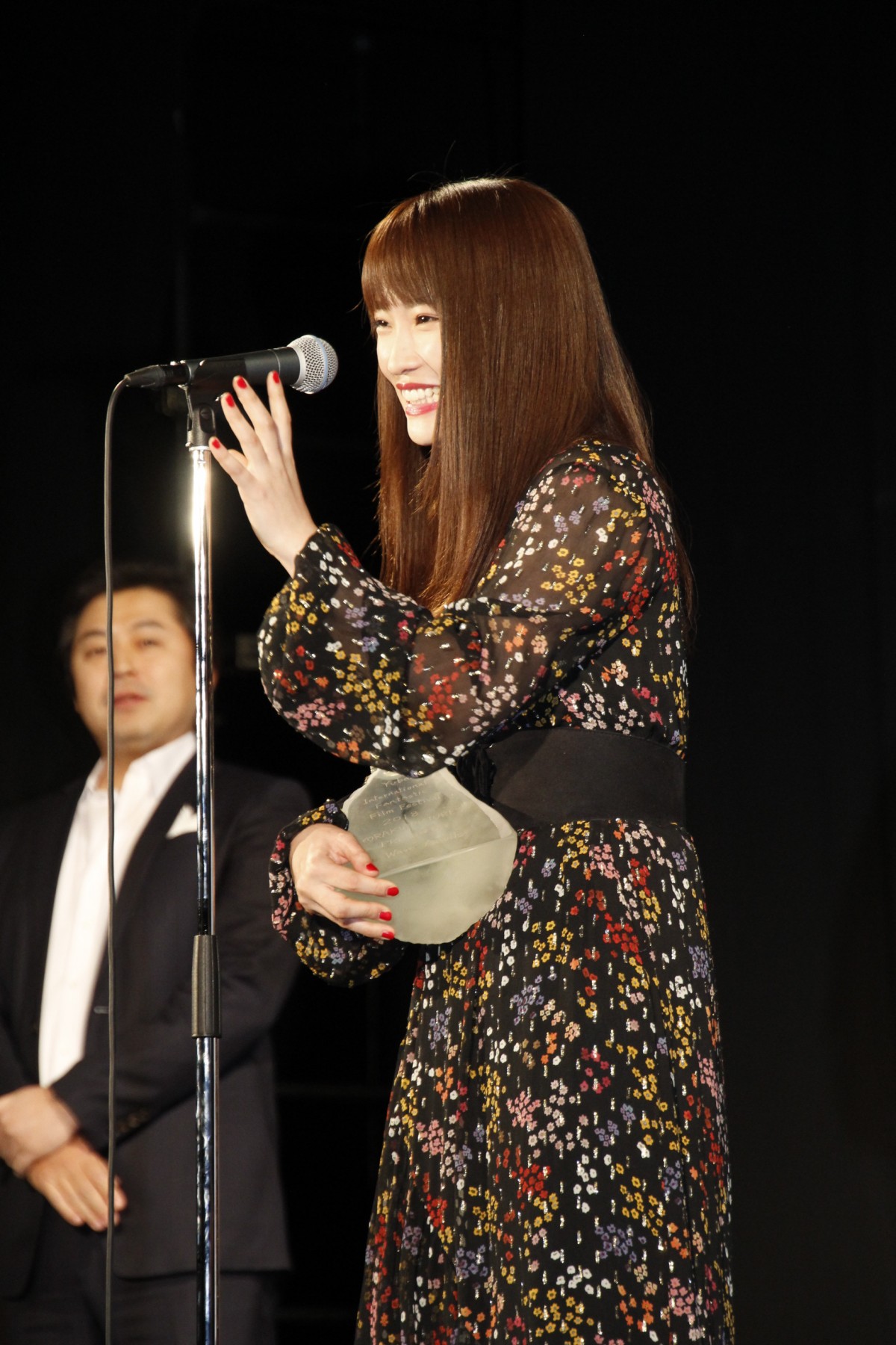 川栄李奈、“女優”として初の表彰に「感謝を忘れず頑張りたい」と歓喜