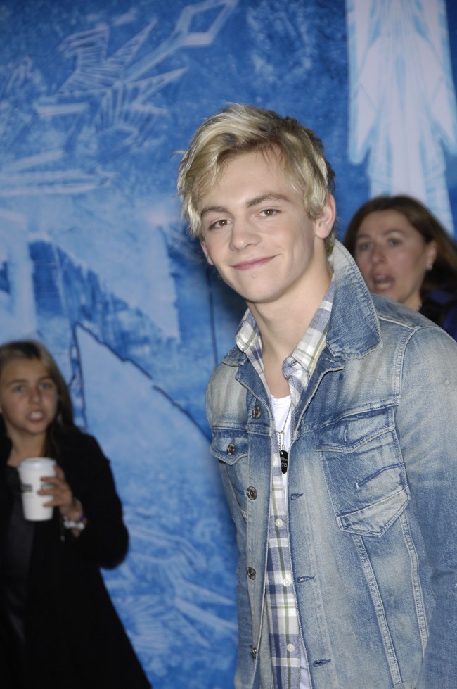 ロス・リンチ、Ross Lynch
