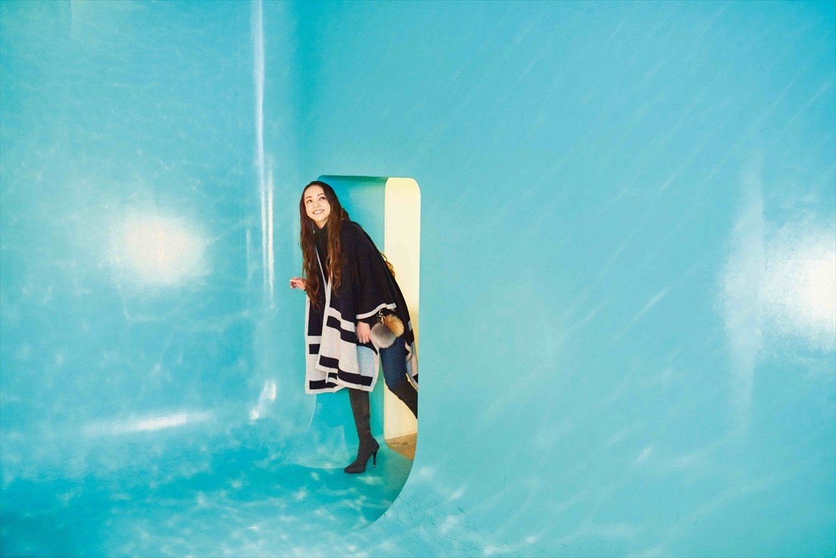 安室奈美恵、ツアーを楽しむオフショット満載のフォトブック発売