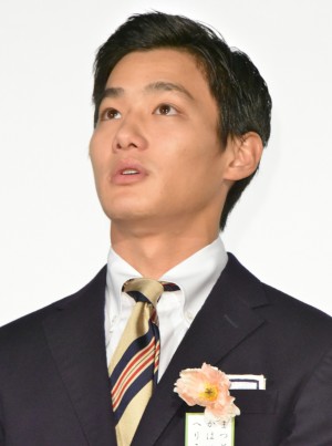 映画『ちはやふる -結び-』初日舞台挨拶に出席した野村周平