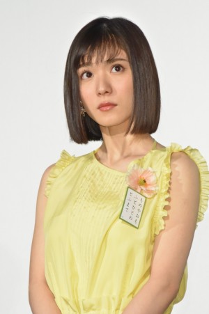 映画『ちはやふる -結び-』初日舞台挨拶に出席した松岡茉優