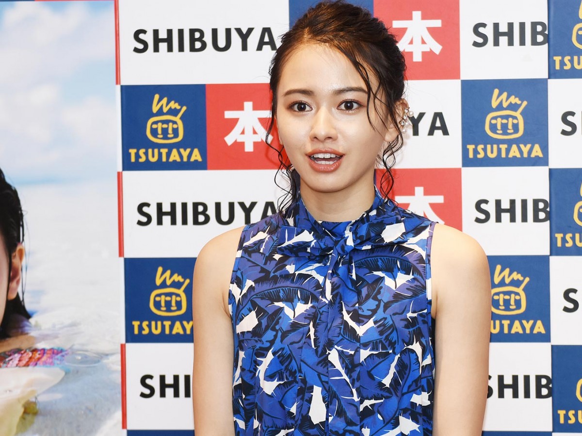山本舞香、初写真集発売イベントで血管フェチを告白「変態ですか？」