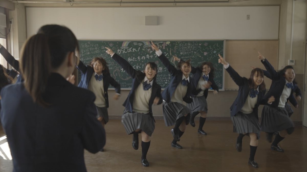 “バブリーダンス”の登美丘高校、『仰げば尊し』で新作ダンス披露