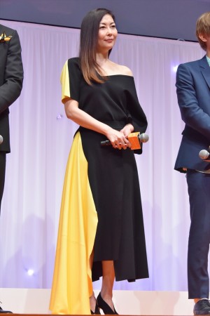 『ママレード・ボーイ』完成披露試写会にて、中山美穂