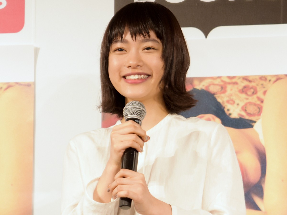 杉咲花、母・宮沢りえの結婚を祝福「お母ちゃんおめでとうございます」