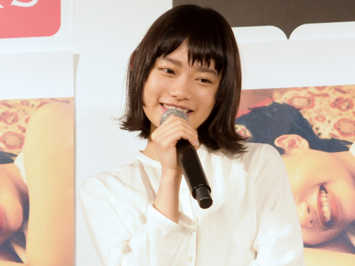 杉咲花、母・宮沢りえの結婚を祝福「お母ちゃんおめでとうございます」