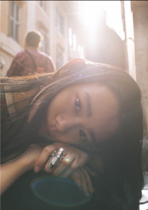 杉咲花ファースト写真集『ユートピア』（撮影：熊谷直子／東京ニュース通信社刊）