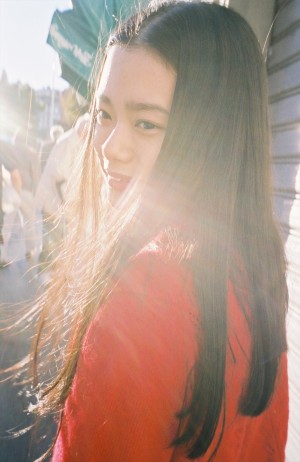 杉咲花ファースト写真集『ユートピア』（撮影：熊谷直子／東京ニュース通信社刊）