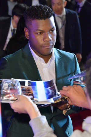 『パシフィック・リム：アップライジング』ジャパンプレミア（レッドカーペット）に登場したジョン・ボイエガ