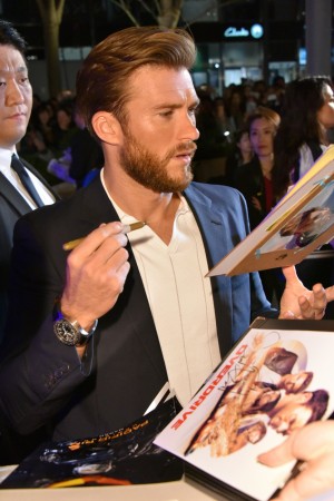 『パシフィック・リム：アップライジング』ジャパンプレミア（レッドカーペット）に登場したスコット・イーストウッド