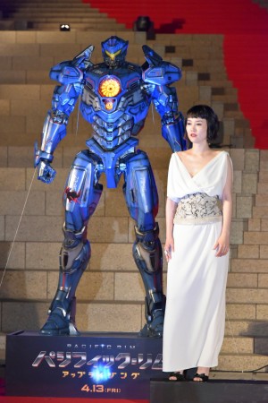 『パシフィック・リム：アップライジング』ジャパンプレミア（レッドカーペット）に登場した菊地凛子