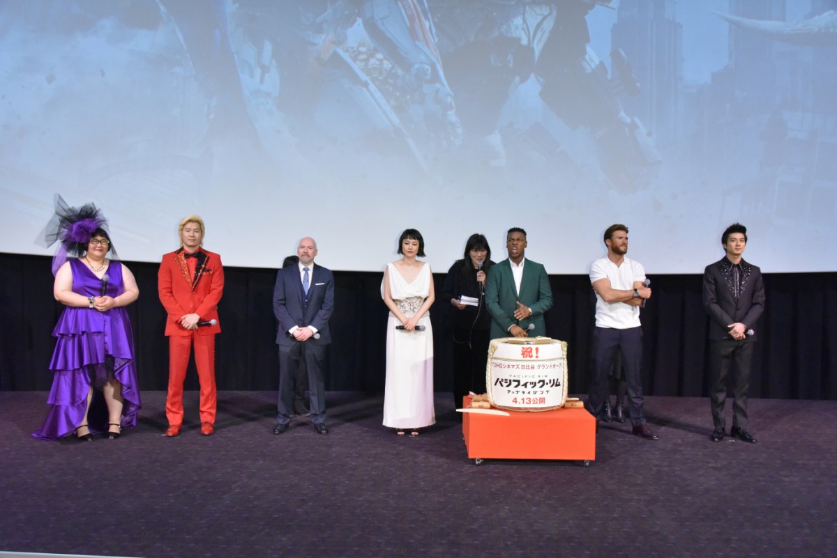 『パシリム』ボイエガ＆イーストウッド来日！監督「東京をぶち壊す」