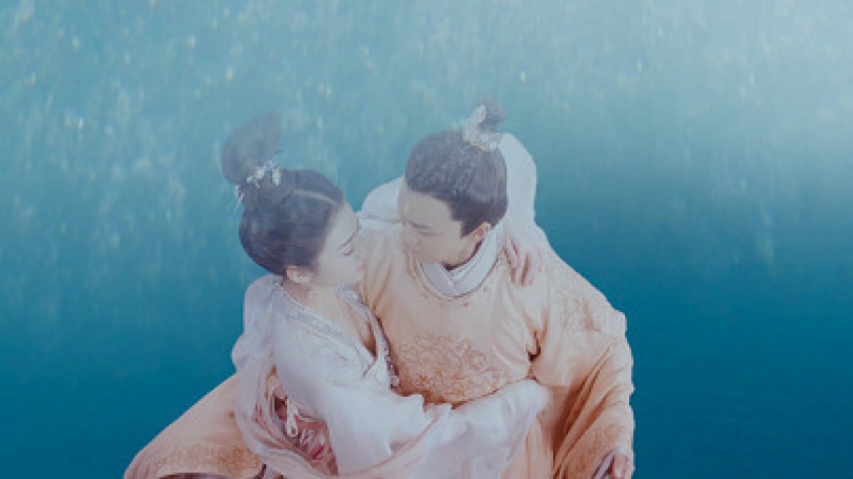「餌付け」「水中キス」… 韓流ファンも夢中！中国ドラマ『麗王別姫』の胸キュンシーン