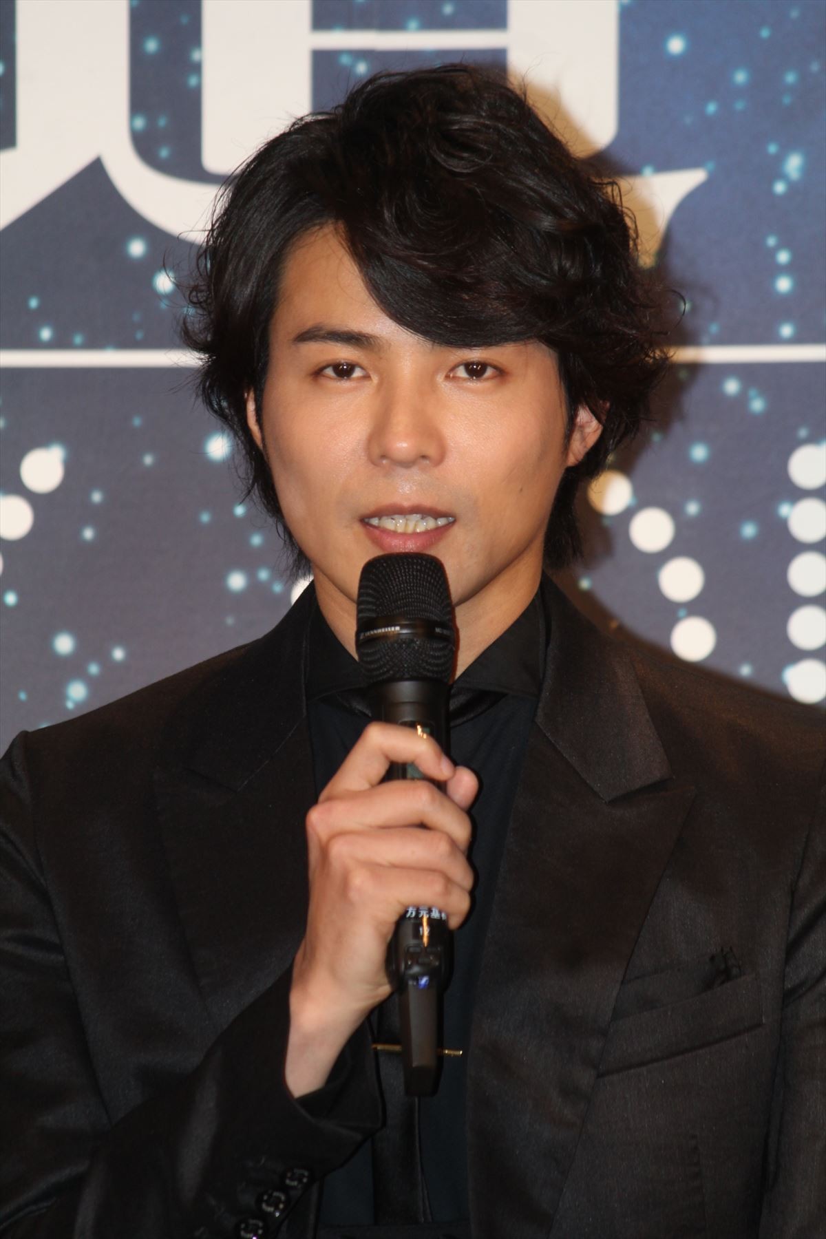 中川晃教、舞台『銀河鉄道999』鉄郎役で「35歳、16歳を演じます」