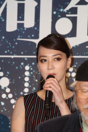 舞台『銀河鉄道999 GALAXY OPERA』制作発表記者会見に登場した凰稀かなめ