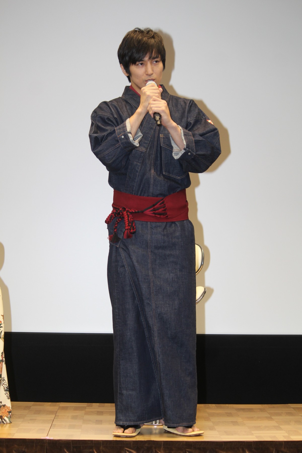 ベッキー、意外な特技“早脱ぎ”発覚「里見浩太朗さんの次に速いそうです」