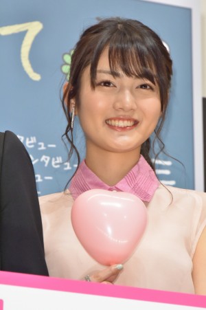 水谷果穂、『honey』初日舞台挨拶にて