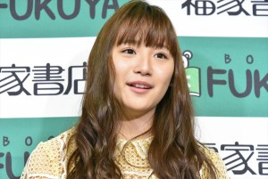 浅川梨奈セカンド写真集『NANA』発売記念イベント