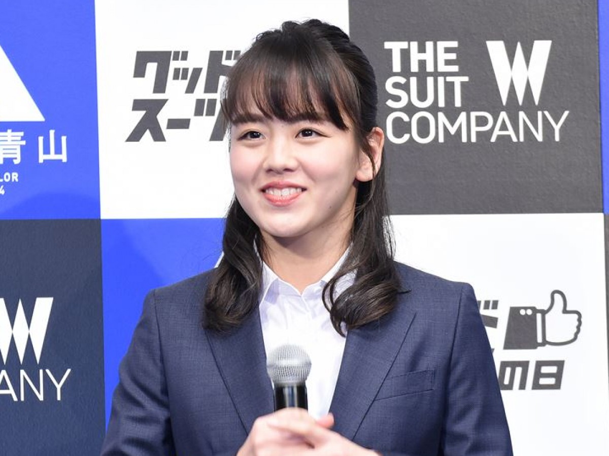 登美丘高ダンス部元主将・伊原六花、スーツ姿に「身が引きしまる」