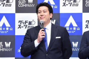 THE SUIT COMPANY『グッドスーツの日』制定記念PRイベントに登場した実方孝生（レインボー）