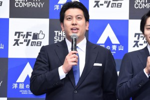 THE SUIT COMPANY『グッドスーツの日』制定記念PRイベントに登場した実方孝生（レインボー）