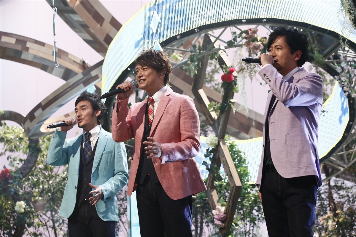 『7.2新しい別の窓』の初回放送を行った稲垣吾郎、草なぎ剛、香取慎吾
