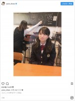 大原優乃、二つ結び＆ブレザーのJKルック披露　※「大原優乃」インスタグラム