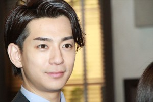 新水曜ドラマ『正義のセ』囲み取材に登場した三浦翔平