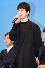 新火9ドラマ『シグナル 長期未解決事件捜査班』制作発表会見に登場した坂口健太郎