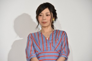 『リズと青い鳥』完成披露上映会 舞台挨拶に登壇した山田尚子監督