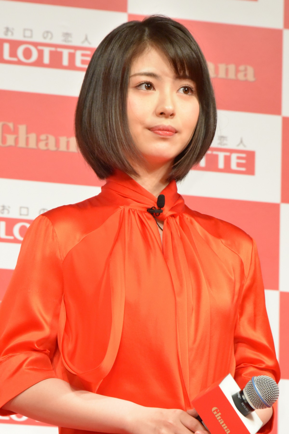 浜辺美波、“おやつもぐもぐタイム”への溢れる愛を告白