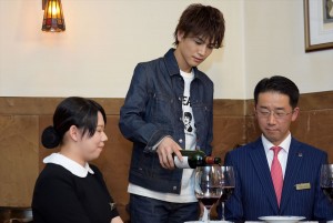 『崖っぷちホテル！』ホテル研修イベントに登場した岩田剛典