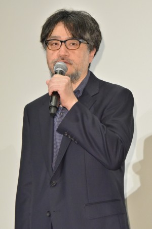 『クソ野郎と美しき世界』完成披露初日舞台挨拶に登場した山内ケンジ監督