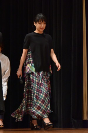 映画『焼肉ドラゴン』完成披露試写会イベントに登壇した井上真央