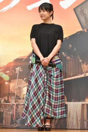 映画『焼肉ドラゴン』完成披露試写会イベントに登壇した井上真央