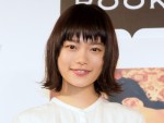 杉咲花、“母ちゃん”宮沢りえに手作りアルバムをサプライズでプレゼント