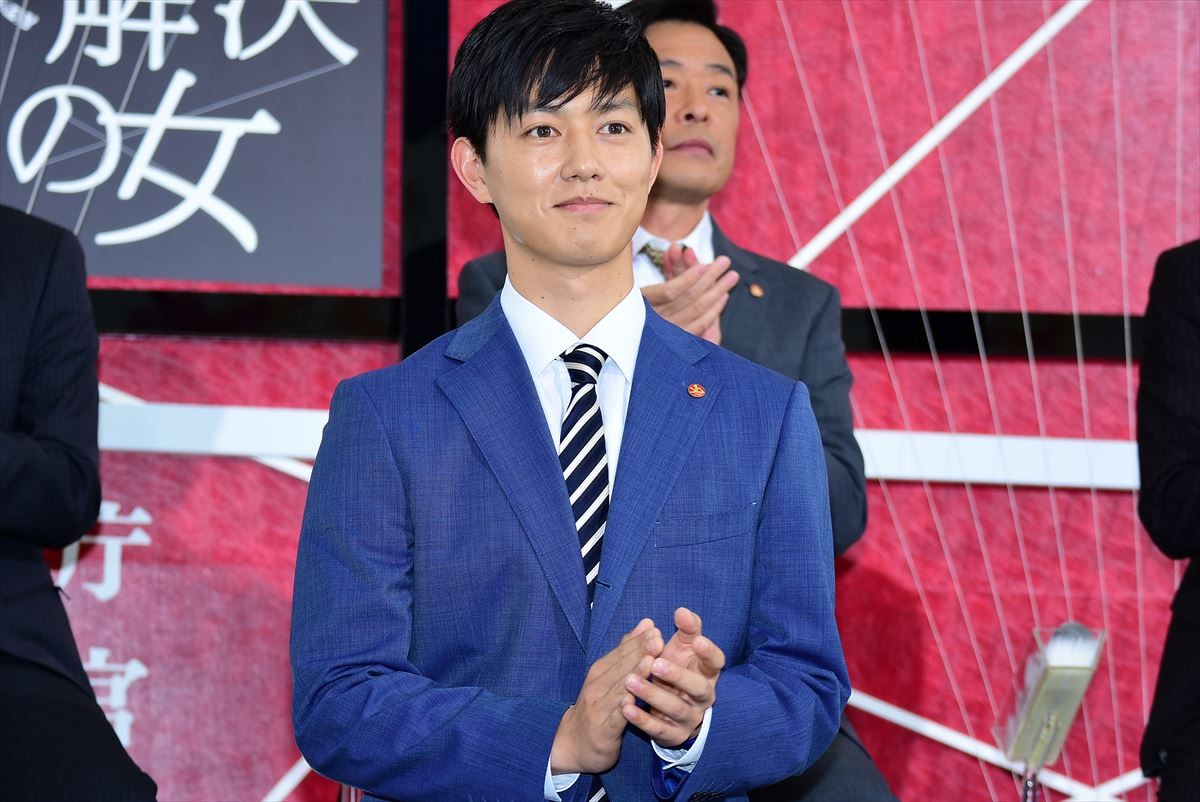 波瑠、遠藤憲一のスイーツ報告が日課「安定した答えが返ってくる」