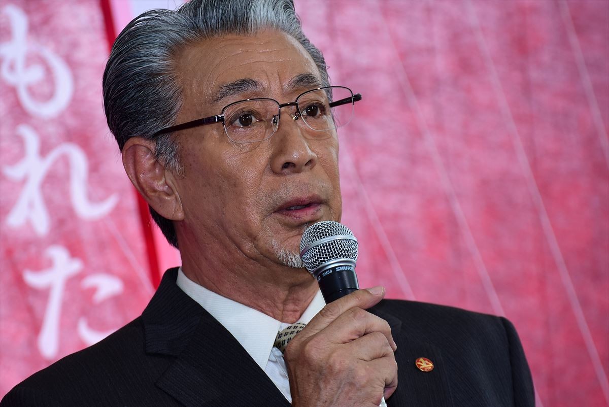波瑠、遠藤憲一のスイーツ報告が日課「安定した答えが返ってくる」