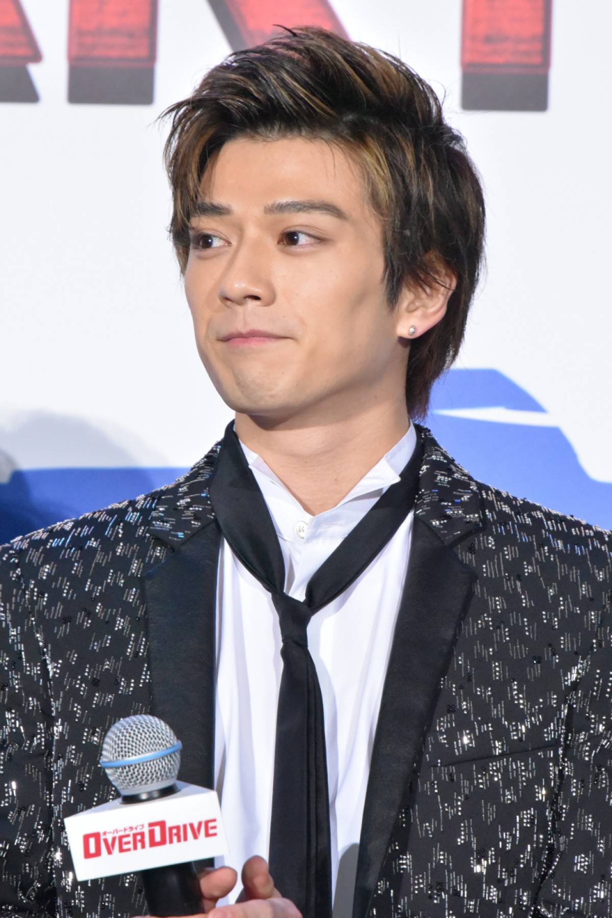 真剣佑、北村匠海への愛が止まらない「ほっぺをプニュプニュしていた」