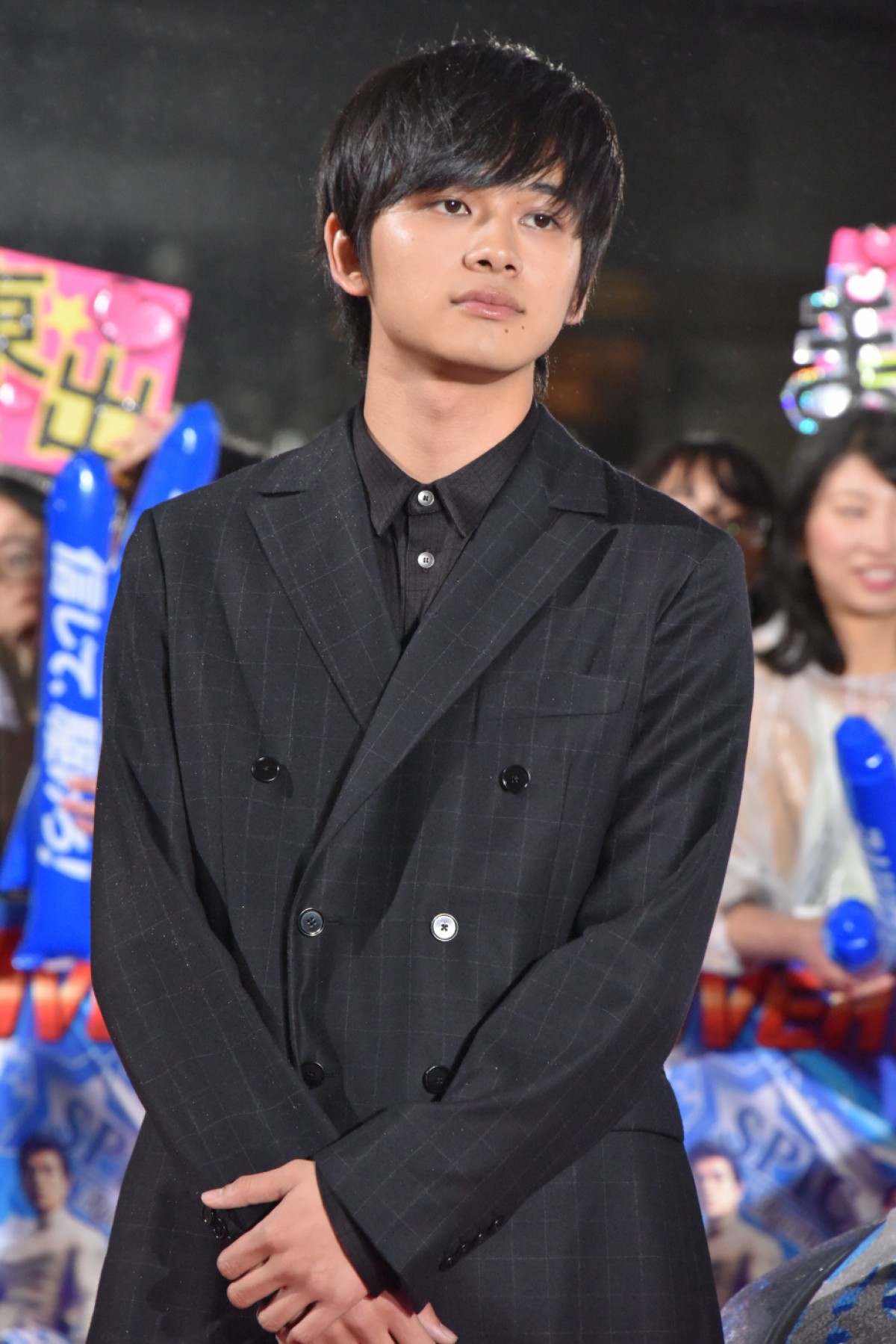 真剣佑、北村匠海への愛が止まらない「ほっぺをプニュプニュしていた」