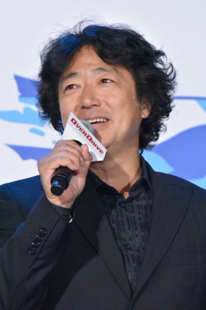 『OVER DRIVE』完成披露舞台挨拶（スペシャルステージ）に登場した羽住英一郎監督