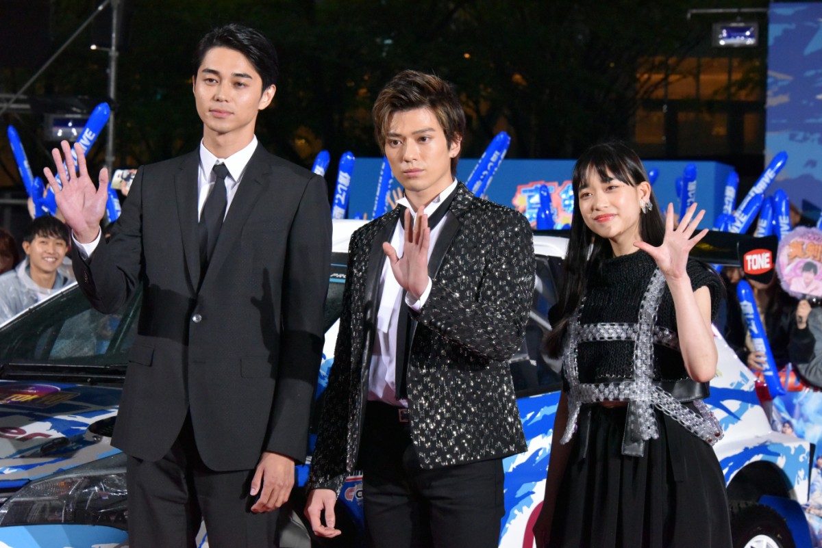 真剣佑、北村匠海への愛が止まらない「ほっぺをプニュプニュしていた」