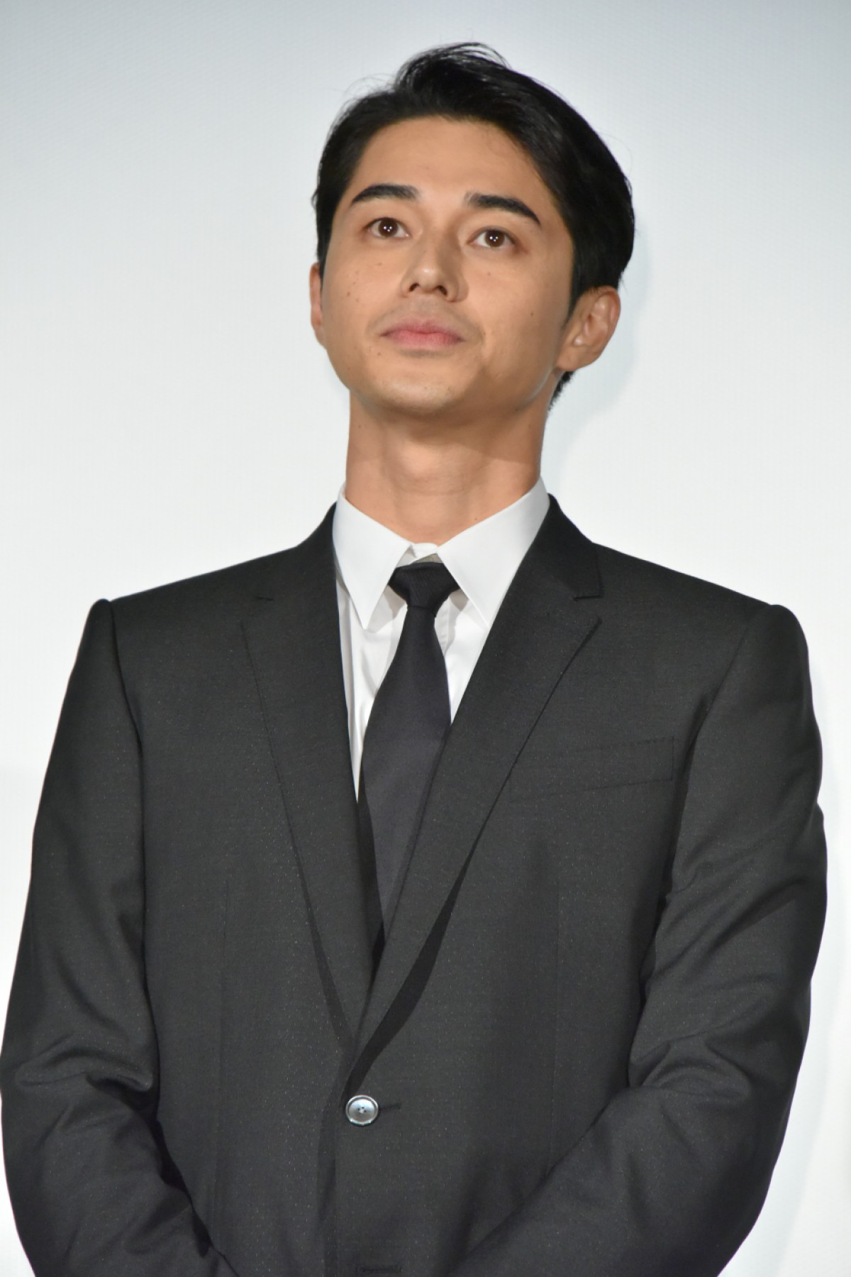 真剣佑、北村匠海への愛が止まらない「ほっぺをプニュプニュしていた」