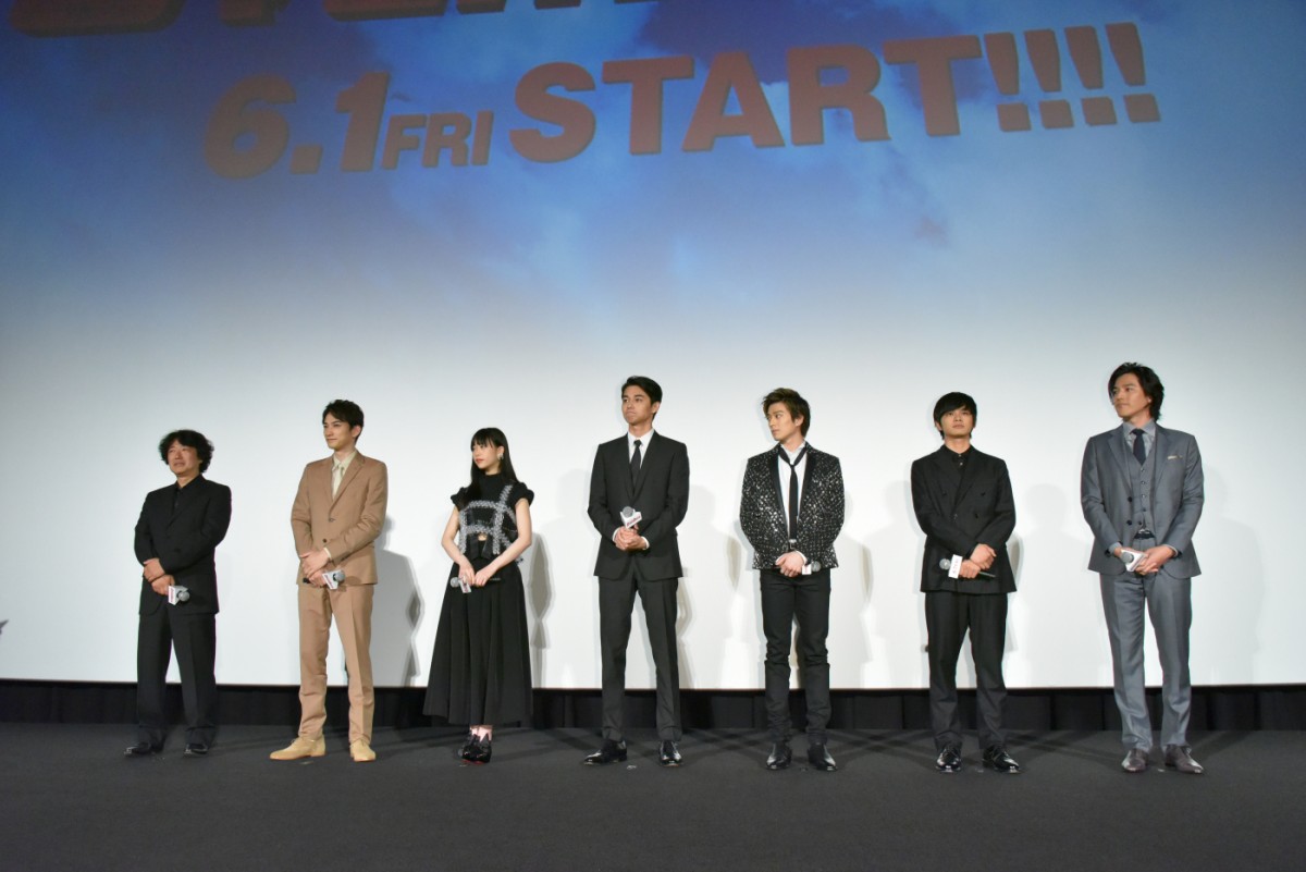 真剣佑、北村匠海への愛が止まらない「ほっぺをプニュプニュしていた」