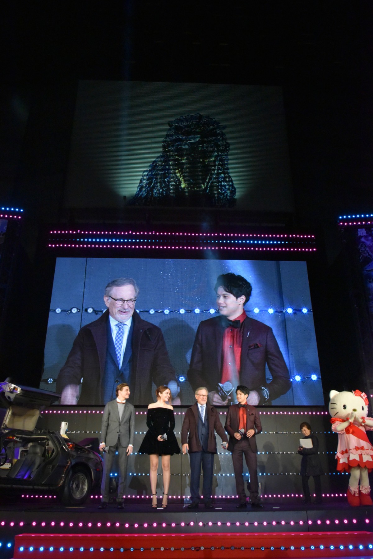 スピルバーグ監督、13年ぶり来日　なりたいキャラは「ハローキティ」