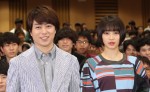 （左から）櫻井翔、広瀬すず