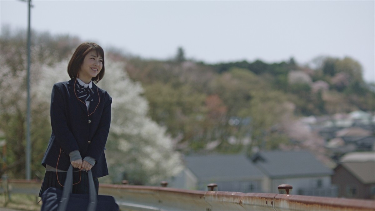 浜辺美波、モンゴル800『小さな恋のうた』熱唱で「運命感じた」
