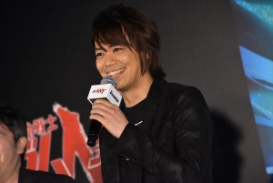 ガンダムシリーズ新作発表会イベントに登場した浪川大輔