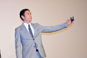 映画『いぬやしき』公開初日舞台挨拶に登壇した伊勢谷友介